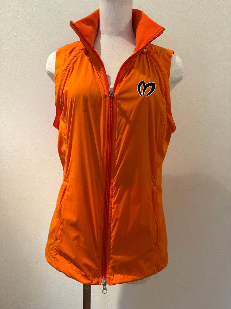 マスターバニー　ジップアップ　3Way ジャケット　折り畳みフード・ベスト