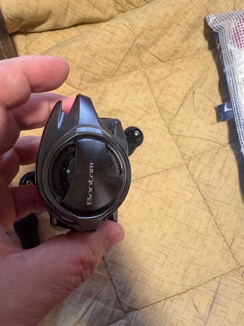 Shimano Bantam XG LEFT ベイトリール